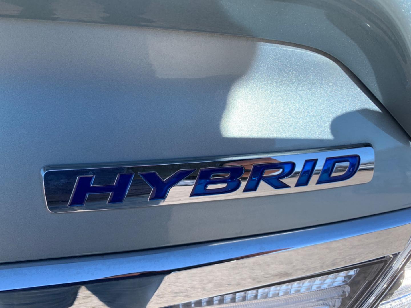 2013 Blue /gray Honda Civic Hybrid (19XFB4F27DE) , AUTOMATIC transmission, located at 1830 North Belt Line Road, Irving, TX, 75061, (469) 524-0199, 32.834373, -96.993584 - Photo#7